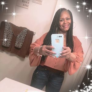 Meet your Posher, Toni